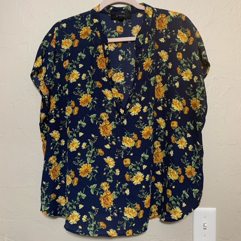 Forever 21 Floral Top Size 2X
